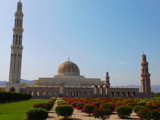 Fototapeta na wymiar Oman Mosque Sultan Qaboos Muscat