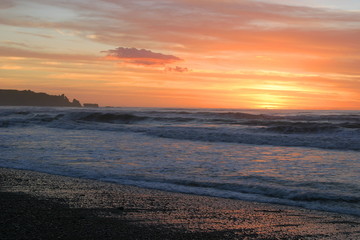 Sonnenuntergang über den Pancake rocks