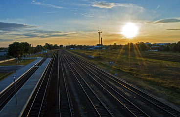 Fototapeta na wymiar railroad in the evening