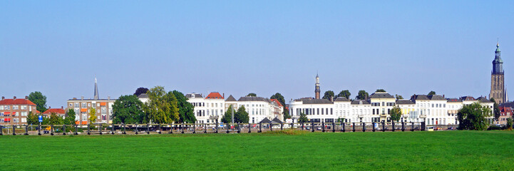 ZUTPHEN ( Niederlande ) - Stadtpanorama