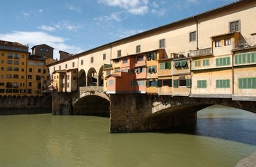 Fototapeta na wymiar Old Bridge on Arno River in Florence, Italy