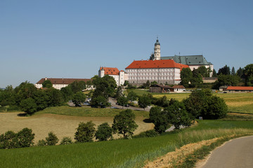 Fototapeta na wymiar Die Abtei in Neresheim