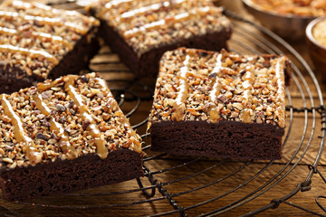 Fudgy brownies with nuts and caramel