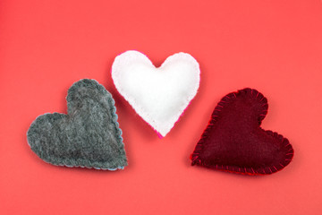 Corazones de fieltro