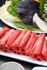  shabu-shabu with beef