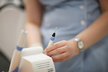 Preparation of dental equipment for practical training at the Medical University.