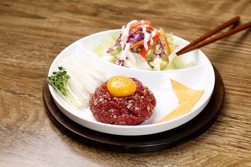 yukhoe, Korean-style raw beef 