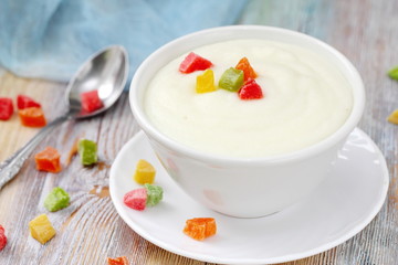 Semolina with candied fruit