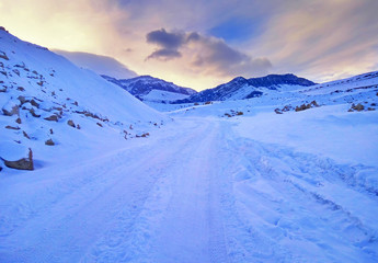 The road to the frozen waterfalls on Mount Shahdag.Azerbaijan