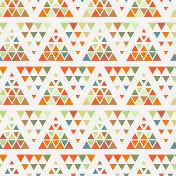 Seamless triangle halftone gradient pattern.