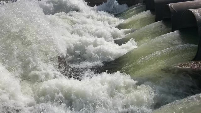 kar sularının g&ouml;le akıntısı