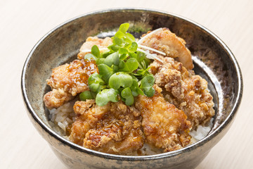 唐揚げ丼