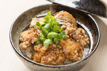 唐揚げ丼