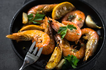 Prawns Shrimps roasted with lemon and garlic