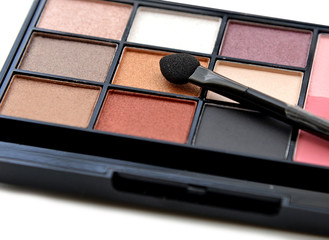 colorful cosmetic eyeshadow palette makeup set