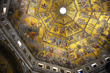 Fototapeta na wymiar Mosaico del Battistero, Piazza Duomo Firenze