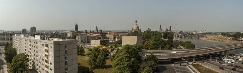 Fototapeta na wymiar Panorama of Dresden skyline