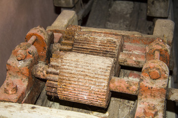 QUARTU S.E., ITALIA - MAGGIO 12, 2012: Monumenti aperti 2012 - vecchi strumenti da lavoro - Sardegna