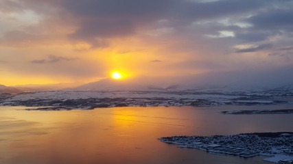 Sonnenuntergang bei Tromsö, Norwegen