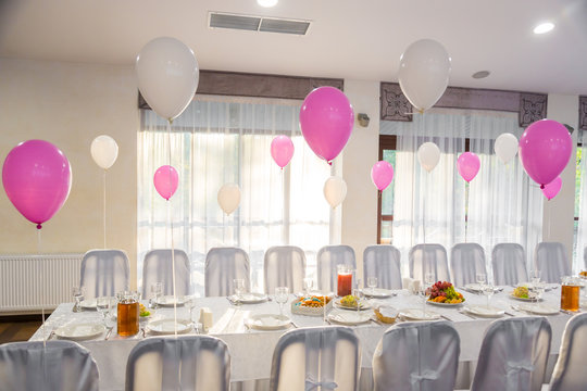 Table decoration balloons for child birthday