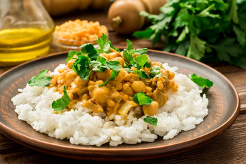 Gluten free rice and vegan chickpea curry