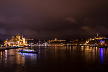 Obraz premium Budapest at Night