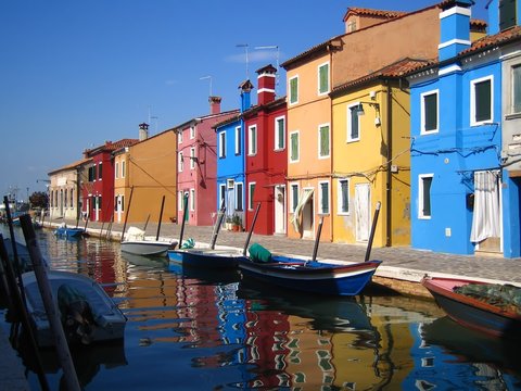 Façades colorées à Burano (Italie)