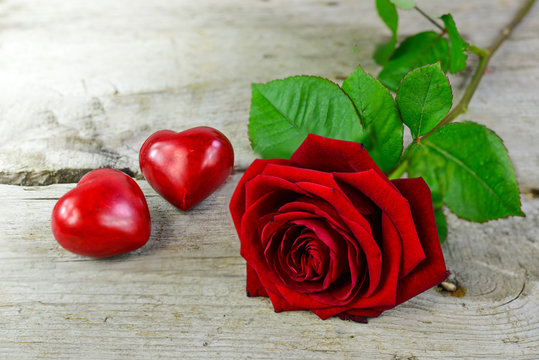 Muttertag-Liebe-Valentinstag-Herz-Rose
