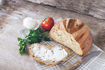 Products for preparing a sandwich with fresh tomatoes cream cheese