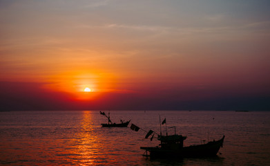 Naklejka premium Sunset sky background