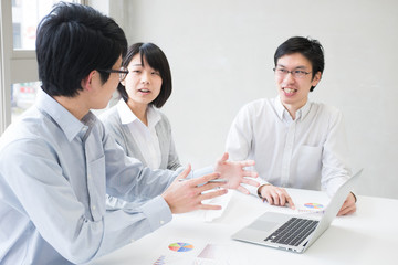 Fototapeta premium ビジネスシーン ミーティング