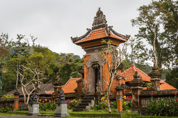 Obraz premium House on Bali island near Botanical Garden, Indonesia