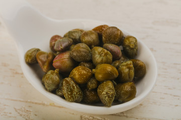 Pickled capers