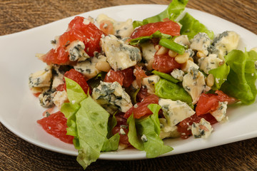 Grapefruit and blue cheese salad