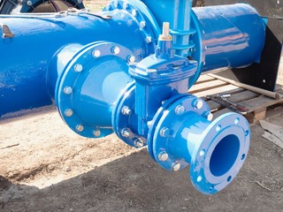 Fototapeta na wymiar Dring water piping , Gate valves and reduction member.