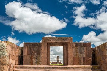 Statue El Fraile in den Ruinen von Tiahuanacu, Bolivien