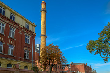 Zabytkowe budynki pokazujące ciekawą architekturę miasta Łodzi. © Senatorek