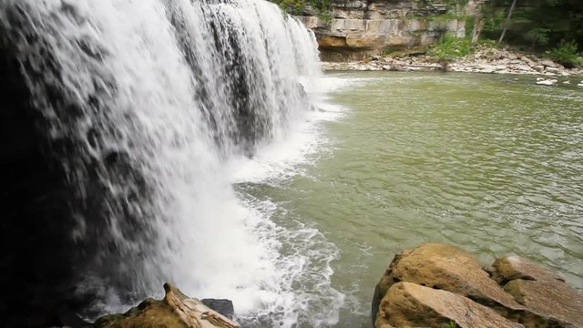 Seamless loop features Mill Creek plunging over Upper Cataract Falls, a waterfall in rural Owen County, Indiana.