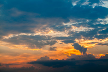 Fototapeta premium colorful dramatic sky with cloud at sunset