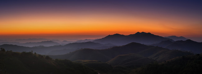 Obraz na płótnie Canvas Landscape morning sunrise