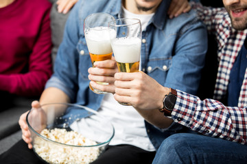 Friends drinking beer