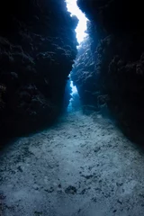 Crédence de cuisine en verre imprimé Plonger Underwater cave exit