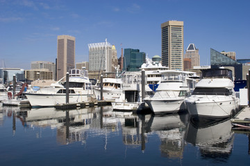 Fototapeta na wymiar Marina Baltimore harbour