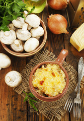 Cocotte with mushroom and chicken