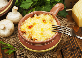 Cocotte with mushroom and chicken