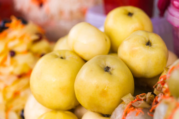 Soused green apples