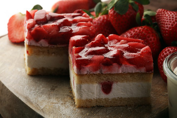 strawberry cake