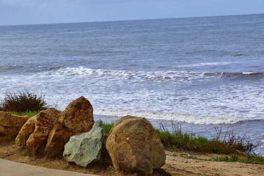 Ocean waves perfect for surfing at San Diego Beach in California