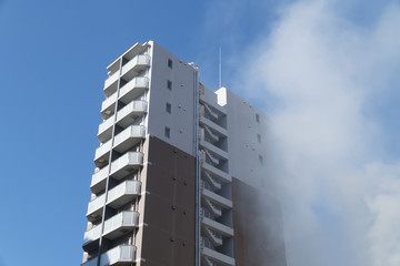 火事　火災　立ちこめる煙　防災　東京　マンション