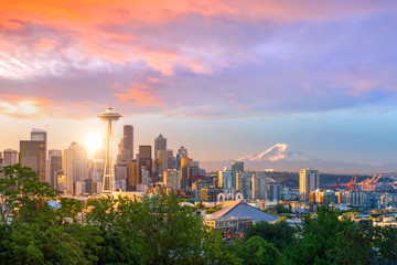 Fototapeta premium View of downtown Seattle skyline